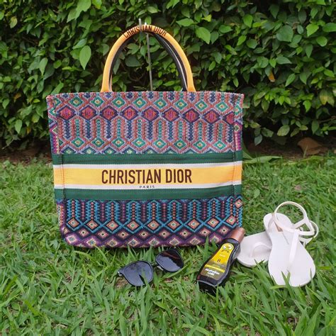 bolsa de praia christian dior preço|Bolsas Christian Dior Original no Brasil com Preço de Outlet.